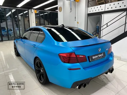인천 랩핑 잘하는 곳 / BMW F10 M5 satin ocean shimmer (사틴오션쉬머) 전체랩핑 / 인천 연수구 송도동