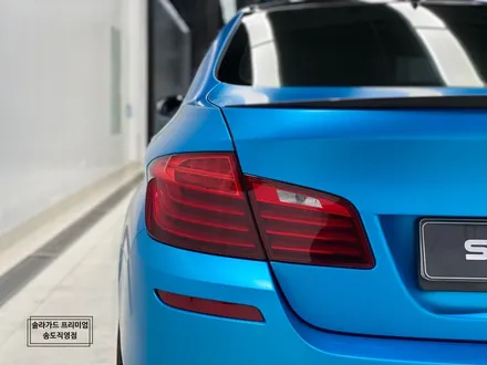 인천 랩핑 잘하는 곳 / BMW F10 M5 satin ocean shimmer (사틴오션쉬머) 전체랩핑 / 인천 연수구 송도동