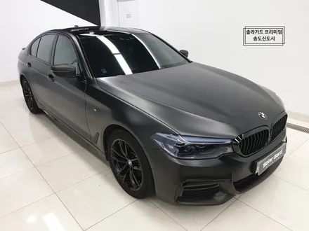 인천 랩핑 잘하는 곳 솔라가드 프리미엄 송도직영점 BMW 550d 사틴블랙 전체랩핑 시공후기 / 인천 연수구 송도동
