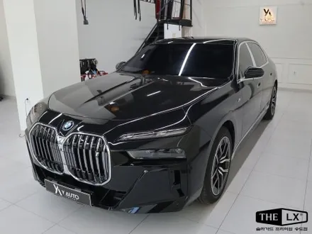BMW i7 투톤 컬러 ppf,앞 범퍼 다이노쉴드 ppf 시공 PPF의 장점은? / 인천 연수구 송도동