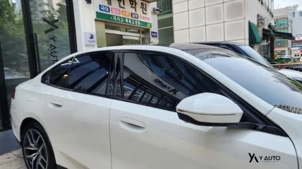 BMW 520i 티타늄 썬팅시공으로 빛나는 5시리즈 매력 / 인천 연수구 송도동