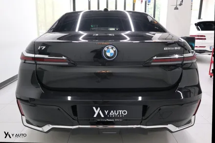 어둠을 벗고 빛을 입다. BMW i7 전체 컬러 PPF / 인천 연수구 송도동