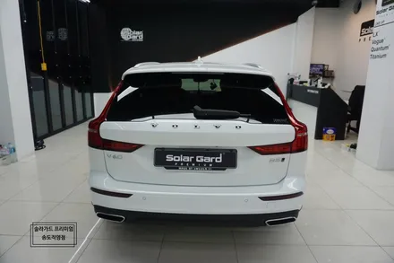 볼보 V60 인천 신차패키지 솔라가드 프리미엄 LX 조합으로 완성!! (솔라가드 프리미엄 송도직영점) / 인천 연수구 송도동