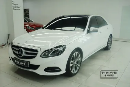 벤츠 E300 솔라가드 프리미엄 티타늄 썬팅으로 합리적인 인천 썬팅 재시공 완성 (블랙박스, 보조배터리) / 솔라가드 프리미엄 송도직영점 / 인천 연수구 송도동