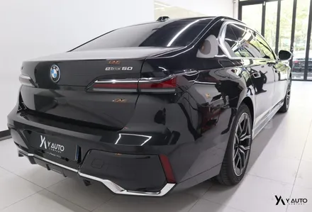 어둠을 벗고 빛을 입다. BMW i7 전체 컬러 PPF / 인천 연수구 송도동