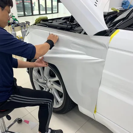 차량을 한층 더 품격 있고 우아하게 만들다!_레인지로버 스포츠 사틴 플립 고스트 펄 전체랩핑! / 인천 연수구 송도동