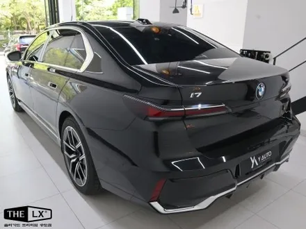BMW i7 투톤 컬러 ppf,앞 범퍼 다이노쉴드 ppf 시공 PPF의 장점은? / 인천 연수구 송도동