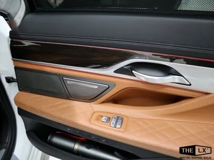 BMW 6시리즈 그란투리스모! 6GT 실내랩핑 브러시트 블랙 메탈릭 / 인천 연수구 송도동