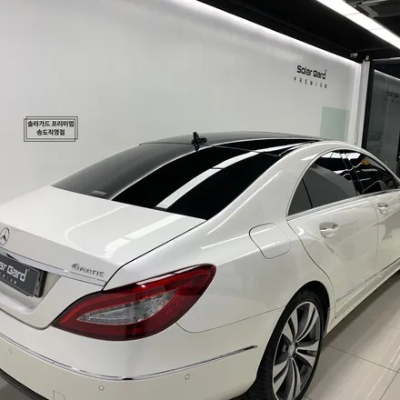 인천 송도 썬팅 (틴팅), 랩핑 벤츠 CLS 350d 솔라가드 프리미엄 티타늄 & 탑폴리에 루프스킨 블랙 시크 고급미 셋뚜셋뚜!! / 인천 연수구 송도동