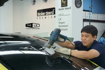 인천 테슬라 신차패키지 전문업체에서 솔라가드 티타늄 썬팅 시공 추천해요~ / 인천 연수구 송도동