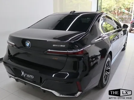 BMW i7 투톤 컬러 ppf,앞 범퍼 다이노쉴드 ppf 시공 PPF의 장점은? / 인천 연수구 송도동