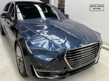 인천 랩핑 제네시스 EQ900 gloss glacier gray(유광 그레이셔 그레이) 시공퀄리티는 솔라가드 프리미엄 송도직영점이 최고!! / 인천 연수구 송도동