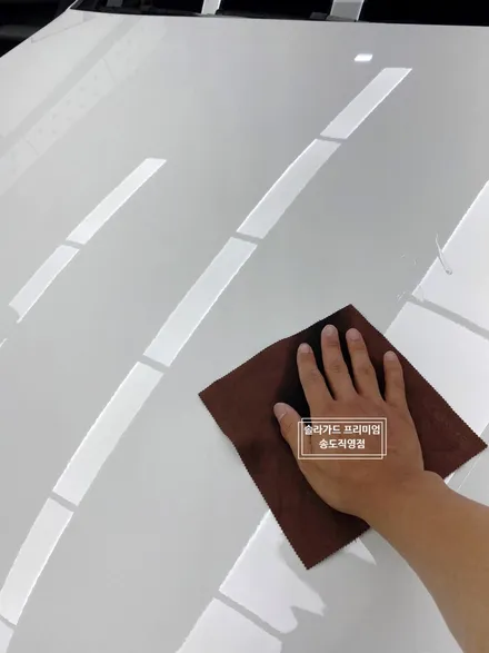인천 랩핑 추천, 벤츠 C클래스 카브리올레 드래곤 파이어 레드 전체랩핑으로 섹시하고 강렬한 변신!! (솔라가드 프리미엄 송도직영점) / 인천 연수구 송도동