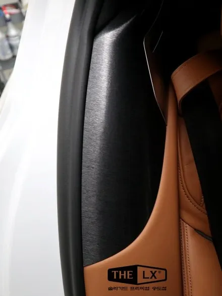BMW 6시리즈 그란투리스모! 6GT 실내랩핑 브러시트 블랙 메탈릭 / 인천 연수구 송도동