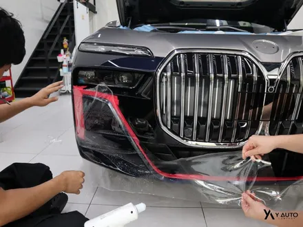 럭셔리와 첨단이 공존하는 플래그십 세단 BMW 750e xDrive의 전체 PPF 시공기 / 인천 연수구 송도동