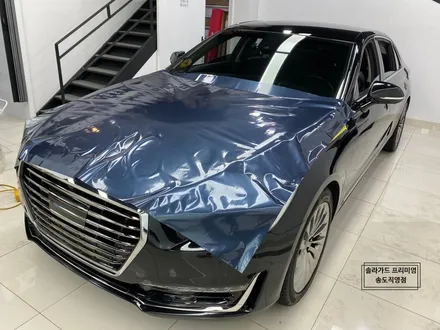 인천 랩핑 제네시스 EQ900 gloss glacier gray(유광 그레이셔 그레이) 시공퀄리티는 솔라가드 프리미엄 송도직영점이 최고!! / 인천 연수구 송도동