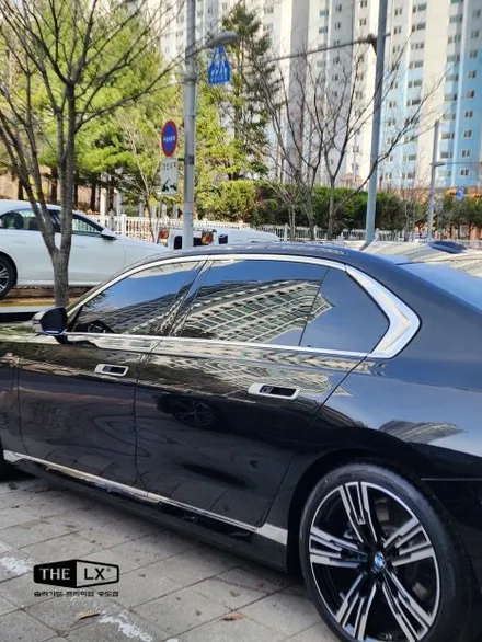 BMW 750e xDrive 차량이 솔라가드 티타늄 썬팅 필름 선택이유! / 인천 연수구 송도동