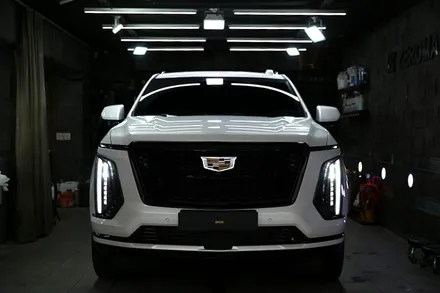 캐딜락 에스컬레이드 실내랩핑 우드부분을 블랙브러쉬로! / 인천 남동 구월동