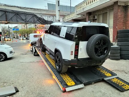 랜드로버 디펜더 110 블랙팩 데칼까지 \