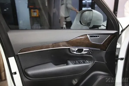 볼보 XC90 실내 랩핑 우드 교체 시공 / 인천 남동 구월동