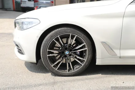 BMW 530I 세련미 듬뿍! 블루 캘리퍼 도색[인천 제로맥스] / 인천 남동 구월동