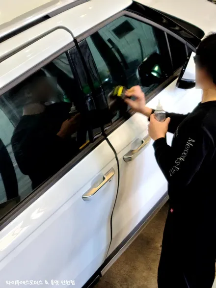 카니발 9인승 하이브리드 신차패키지 브이쿨VK 썬팅과 대리석바닥 시공 / 인천카니발튜닝전문 / 남동구 구월동