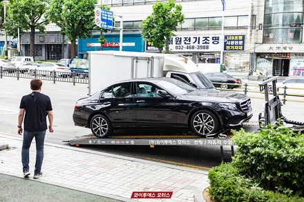 인천 자동차썬팅 화려한 조명이 E250에 글라스틴트 반사필름을만나 / 남동구 구월동