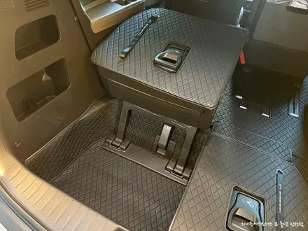 카니발 7인승 하이브리드 AG시그니처 전동사이드스텝, 모노륨바닥튜닝, 신차패키지_버텍스900+700 썬팅 / 인천카니발튜닝전문 / 남동구 구월동