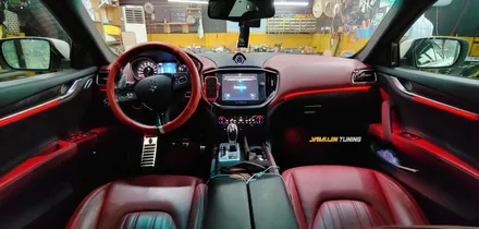 마세라티 기블리에 비노출 아크릴 엠비언트가 주는 엠비언트의 품격 / 포천, 양주, 의정부, 동두천