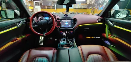 마세라티 기블리에 비노출 아크릴 엠비언트가 주는 엠비언트의 품격 / 포천, 양주, 의정부, 동두천