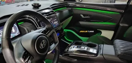 엣지와 볼륨감이 살아 숨 쉬는 투싼 NX4의 실내에 감성 무드등 엠비언트 튜닝을!? 투싼 NX4 엠비언트 / 포천, 양주, 의정부, 동두천