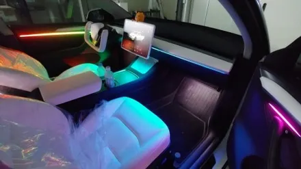 테슬라 모델Y 엠비언트? 고급스러움에 역동성을 담은 엠비언트 최고의 기술력!? 무빙 엠비언트 글로우모션 / 포천, 양주, 의정부, 동두천