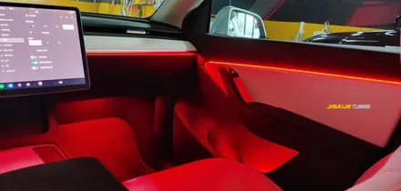 TESLA 테슬라 모델Y 간접 아크릴과 순정 모니터 연동 무빙 엠비언트의 환상적인 실내 감성 #글로우모션 / 포천, 양주, 의정부, 동두천
