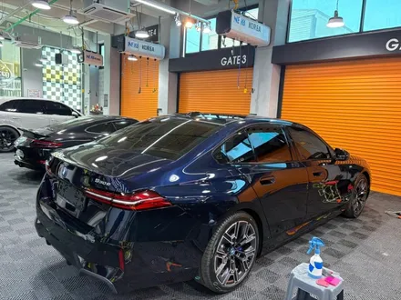 BMW 530e. 카본블랙 .루마버텍스  신차패키지 / 대구 수성구 상동
