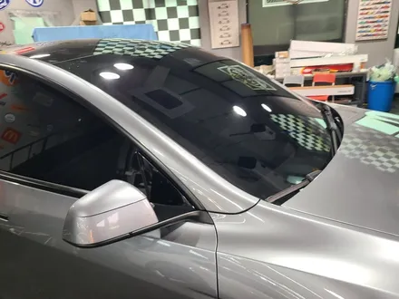 테슬라 모델Y 런치 에디션 퀵실버 . 신차풀패키지 / 대구 수성구 상동