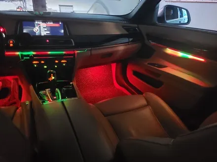 BMW 750d SB 무빙엠비언트+풋등-화이트라인 / 대전 서구 도마동