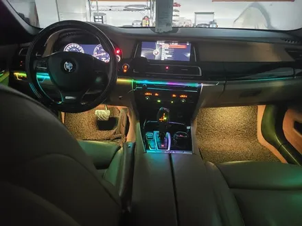 BMW 750d SB 무빙엠비언트+풋등-화이트라인 / 대전 서구 도마동