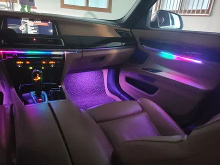 BMW 750d SB 무빙엠비언트+풋등-화이트라인 / 대전 서구 도마동