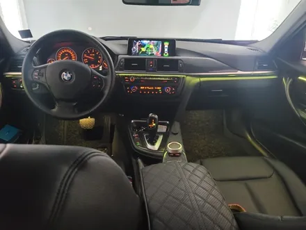 BMW 320d SB 무빙엠비언트-화이트라인 / 대전,천안,청주,세종