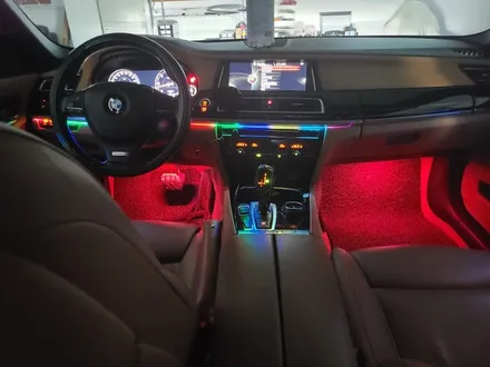 BMW 750d SB 무빙엠비언트+풋등-화이트라인 / 대전 서구 도마동