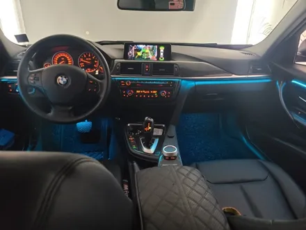 BMW 320d SB 무빙엠비언트-화이트라인 / 대전,천안,청주,세종