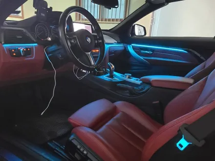 BMW 428i 컨버터블 SB 무빙엠비언트-화이트라인 / 대전 서구 도마동