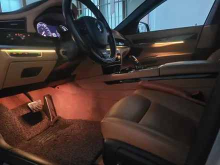 BMW 750d SB 무빙엠비언트+풋등-화이트라인 / 대전 서구 도마동