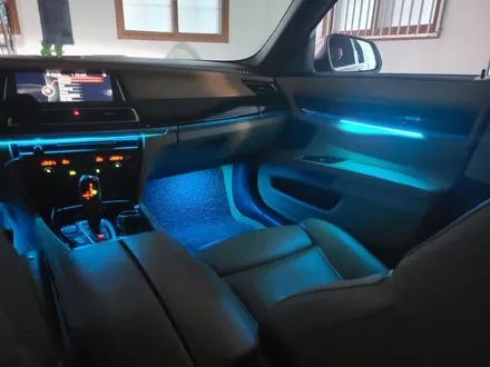 BMW 750d SB 무빙엠비언트+풋등-화이트라인 / 대전 서구 도마동
