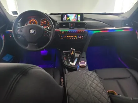 BMW 320d SB 무빙엠비언트-화이트라인 / 대전,천안,청주,세종