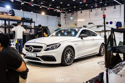 전면유리 보호필름 벤츠 C63 AMG 쿠페의 앞유리는 소중하니까 / 서울 마포구 성산동