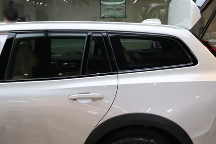 Volvo V60, 프리미엄 틴팅 샵 셰이드에서 후퍼옵틱 프나세 30/15, 블랙박스 시공후기 / 서울 마포구 성산동