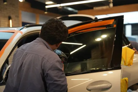 BMW X5, 썬팅 업그레이드로 삶의 질까지 함께 업그레이드 / 서울 마포구 성산동