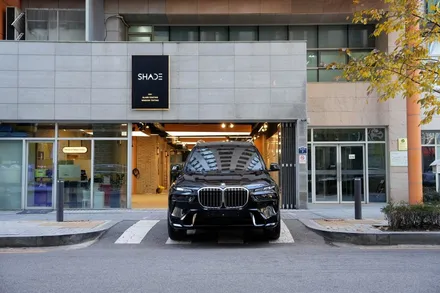 BMW X7 블랙, 고급스러운 브이쿨 X와 함께한다면? / 서울 마포구 성산동
