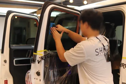 감탄연발 벤츠  지바겐 G63 AMG, 마포 프리미엄 썬팅 셰이드에서 블락포디 샴페인골드로 드레스업 / 서울 마포구 성산동